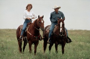 Isabel Glasser y George Strait en Pure Country en 1992.